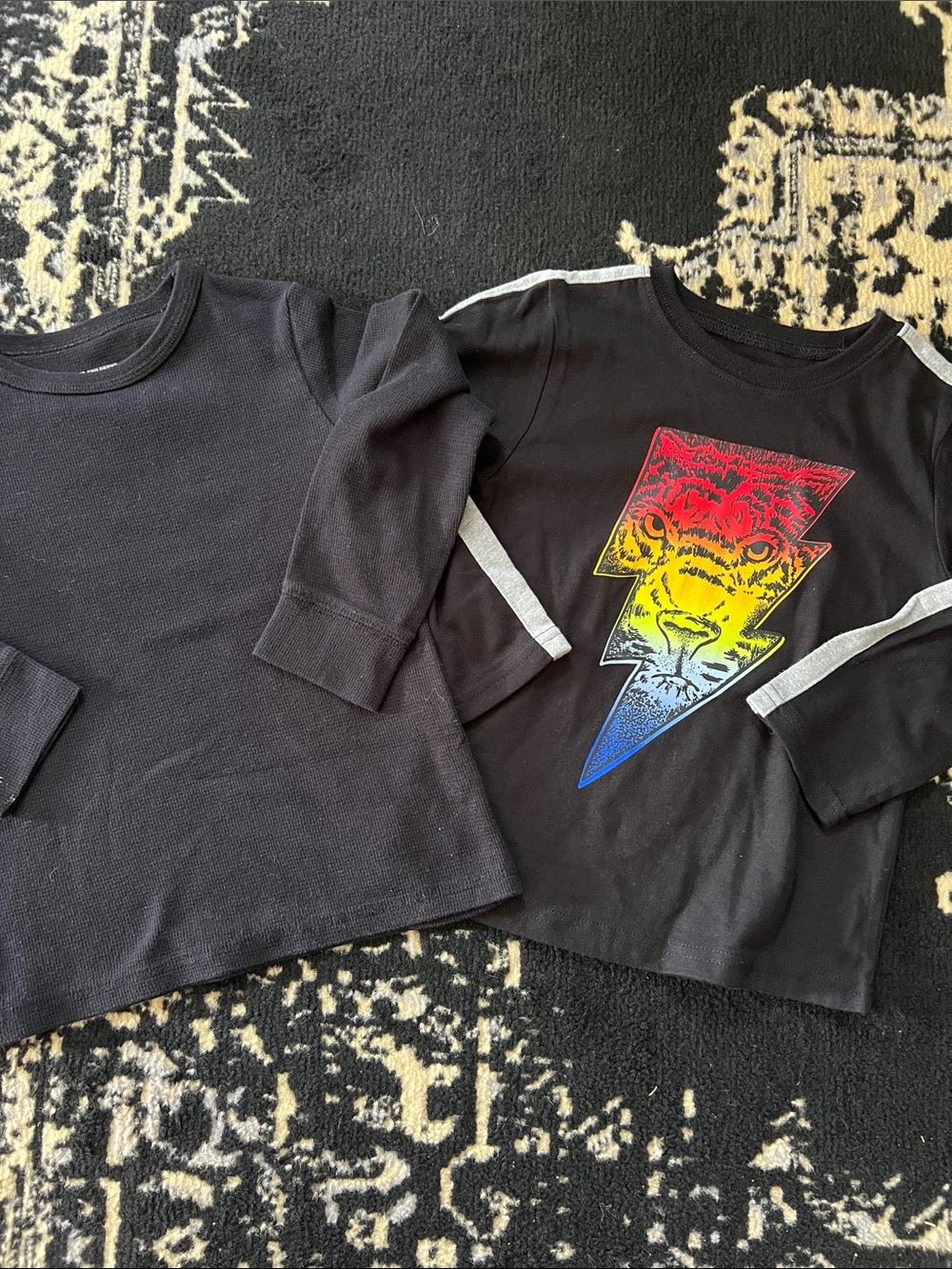 Boys 2 pc knit top bundle size 5T